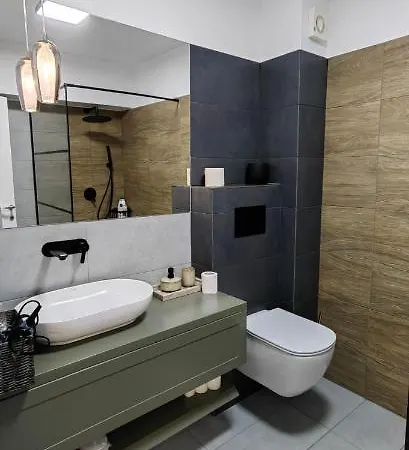 Luxury Private Parking Self Check-in54