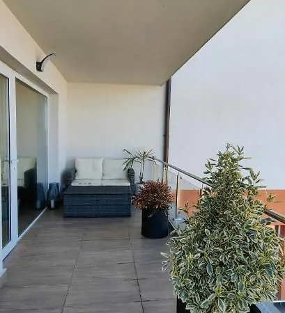 Luxury Private Parking Self Check-in54 * Craiova