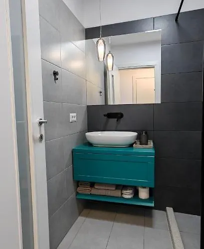 Luxury Private Parking Self Check-in54 * Craiova