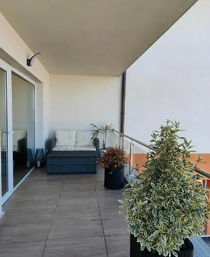 Luxury Private Parking Self Check-in54 * Craiova